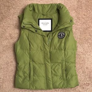 Abercrombie & Fitch Vest ➰